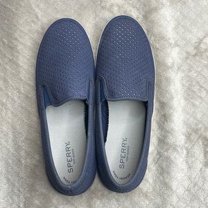 Like new sperry shoes
